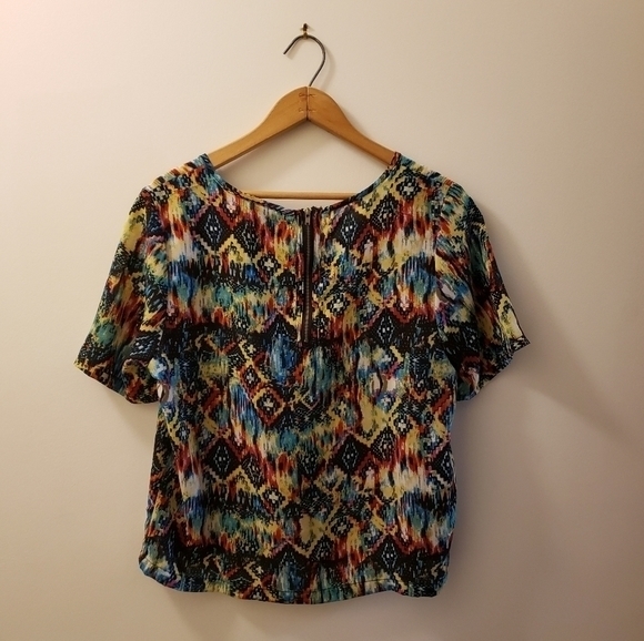 Aztec Bohemian Pattern short sleeve loose fit Top blouse size M multicol… - Picture 5 of 9